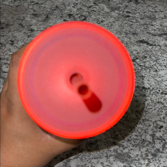 ✨Starbucks✨ Poinsettia Cup - Picture 2 of 7